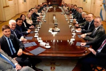 Tras la reunión con los gobernadores,  Milei afirmó que hay "consenso absoluto" para ir por la reforma laboral