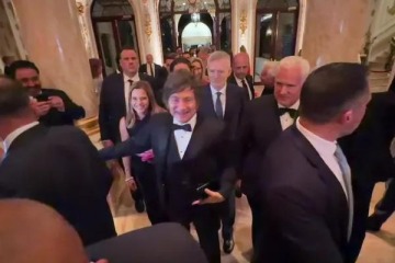 Milei hizo una coreografía de Village People en la cena de gala en la CPAC y aseguró que salvó a Argentina de "caer al precipicio"