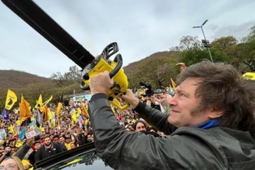 Con Milei, Argentina perdió 225 mil empleos en blanco y sumó sólo 120 mil nuevos monotributistas