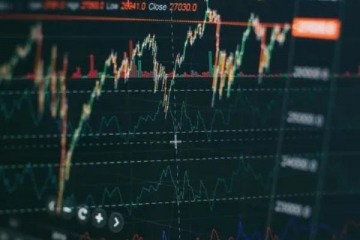 Foto de Mercados: el S&P Merval en dlares cae 4% y el Riesgo Pas supera los 650 puntos