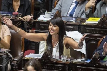 Foto de LLA: Lorena Villaverde retir su renuncia como diputada tras su fallido intento de entrar al senado