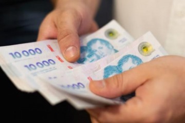 Foto de La crisis y los salarios: el 7 de cada 10 trabajadores gana menos de un millón y alcanzan a cubrir la canasta básica