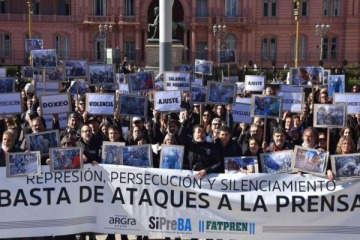 Milei suma otro ataque a la prensa: la derogación del Estatuto del Periodista con la reforma laboral