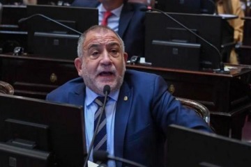 Luis Juez rompió con el PRO en el Senado y se unió a un interbloque de LLA
