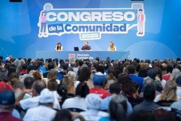 Otermín encabezó el Congreso de la Comunidad de Lomas junto a más de 5 mil vecinos