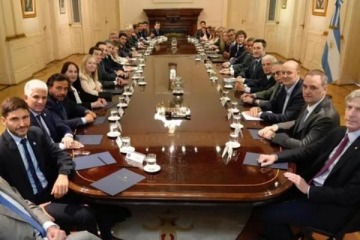 Fondos, obras y coparticipaci&oacute;n: el Gobierno negocia con los gobernadores para aprobar el Presupuesto 2026
