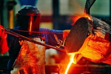 La actividad metal&uacute;rgica cay&oacute; 4,2% interanual en noviembre y profundiz&oacute; el escenario recesivo