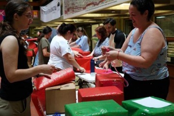 Foto de Bajo la consigna �una Navidad con Ciencia�, investigadores se manifestaron frente al Polo Cient�fico