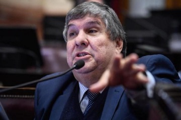 "Nefasto y de facto": Mayans acus&oacute; al Gobierno de violar la Constituci&oacute;n con el Presupuesto 2026