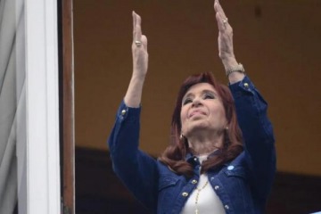 "Se mantiene la indicaci&oacute;n de internaci&oacute;n": nuevo parte m&eacute;dico sobre la salud de Cristina Kirchner