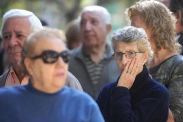 Foto de El Gobierno oficializ� el aumento de casi 3% para jubilados y pensionados en enero 2026
