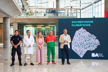 Foto de El Gobierno porte�o activ� un operativo ante la ola de calor extremo