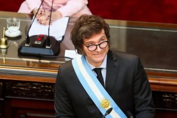 El Gobierno formaliz&oacute; los aumentos al Ejecutivo que deja afuera a Milei y a Villarruel pero no precis&oacute; los montos