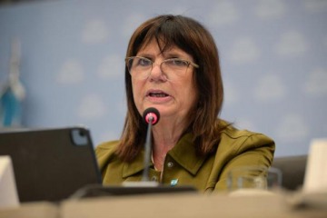 Bullrich reivindic&oacute; el accionar del gendarme que bale&oacute; a Pablo Grillo: "El gas fue tirado de manera correcta"