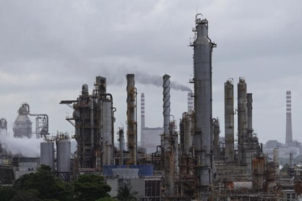 A diferencia de Iraq, Trump quiere el petróleo de Venezuela y reedita una lógica de ocupación económica