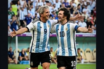 Ins&oacute;lito: Milei festej&oacute; el nuevo pr&eacute;stamo de Caputo con un meme que alude a Messi y Juli&aacute;n &Aacute;lvarez