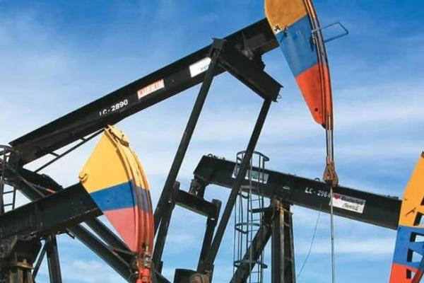 El petróleo como llave yanki de la reconstrucción: cuánto vale el barril y qué ingresos espera Venezuela
