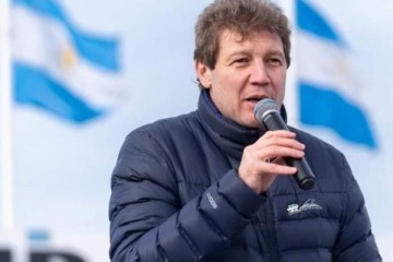 El Gobernador de Tierra del Fuego advirti&oacute; sobre la quita de aranceles a celulares y su impacto en el empleo provincial