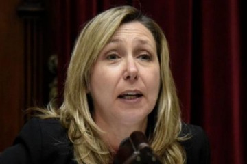  Bregman a Milei: "Previsible, b&aacute;sico, arrastrado y muy aburrido�