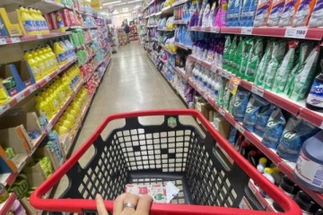 Las ventas en supermercados bajaron casi 4% en noviembre y tuvieron su peor ca&iacute;da desde 2023