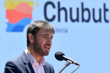 Incendios en Chubut: Torres habr&iacute;a pedido a Naci&oacute;n la remoci&oacute;n de las autoridades del Parque Nacional Los Alerces