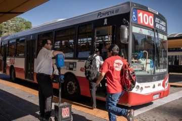 Foto de La UTA y las empresas se reunir�n por las paritarias del sector y para evitar el primer paro de colectivos del 2026