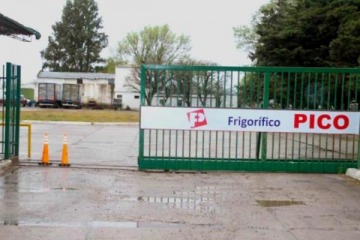 Ante la ca&iacute;da de ventas, una reconocida f&aacute;brica de hamburguesas suspendi&oacute; a 450 trabajadores