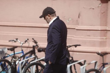 Furia con Sturzenegger en el Gobierno: meti&oacute; el recorte salarial por enfermedad y complic&oacute; la reforma laboral