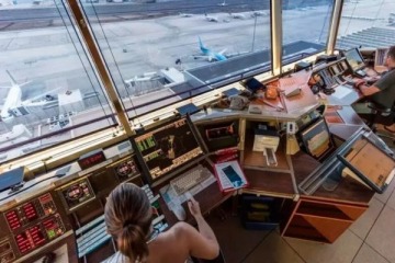 Foto de Con reclamos salariales, controladores a�reos anunciaron paros que afectar�n el final de las vacaciones