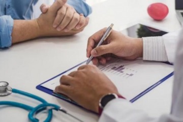 Las prepagas vuelven a dispararse y aumentan hasta un 3,2% en marzo: la lista de las empresas que suben su arancel