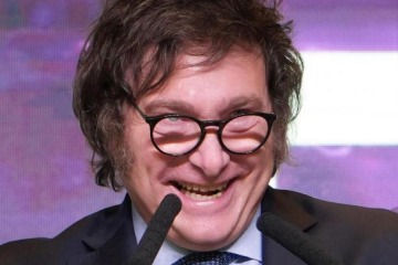 Foto de Mientras la producci�n se hunde, Milei invent� apodos a los l�deres industriales y se regode� de la cr�tica situaci�n del sector