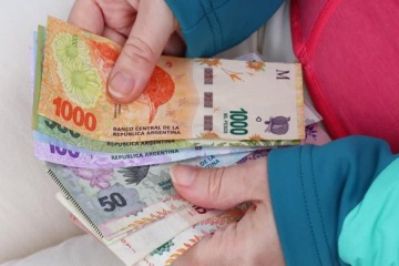 Foto de El poder adquisitivo no repunta: el salario real cayó otra vez en enero y las jubilaciones siguen en baja