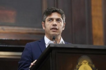 Tras abrir el ciclo lectivo, Kicillof cruz&oacute; a Javier Milei: "Est&aacute; destruyendo las capacidades del Estado"