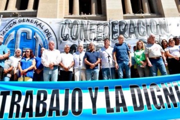 La CGT present&oacute; un amparo ante la Justicia para frenar la reforma laboral: qu&eacute; dice el documento