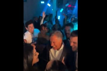 El video viral del baile de Macri desaforado que se rob&oacute; el casamiento de su sobrino con Emily Lucius
