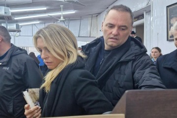 Esc&aacute;ndalo: Adorni incluy&oacute; a su pareja en la comitiva que viaj&oacute; a Nueva York pese a no tener cargos en el Gobierno