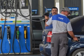 Foto de Aumentan los combustibles: el gasoil lidera las subas y la nafta s�per roza los $1.800