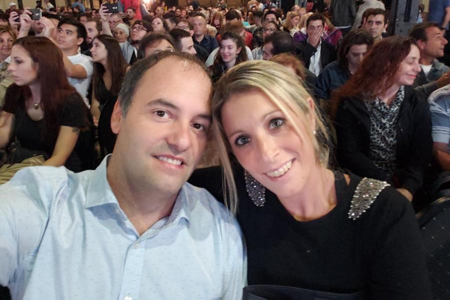 Diputados de UP pidieron interpelar a Adorni por el viaje con su esposa para "deslomarse" en Nueva York