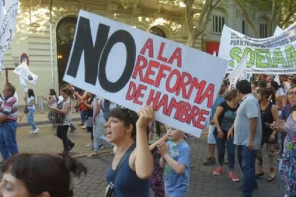 Hito: un fallo judicial frenó uno de los artículos que licuaba indemnizaciones de la reforma laboral de Milei