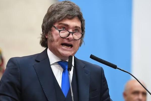 En medio de la crisis de industria y producción Milei expresó que "van a empezar a llorar industria nacional y empleo"