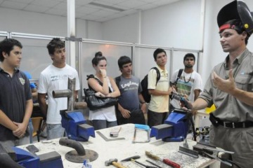 Motosierra: el Gobierno dio de baja el plan Volver al Trabajo y ahora ofrece "vouchers para capacitaci&oacute;n laboral"