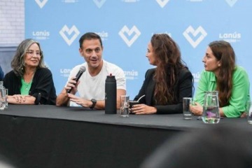 Educaci&oacute;n: Juli&agrave;n &Aacute;lvarez lanz&oacute; la segunda edici&oacute;n del Program "Profes" en Lan&uacute;s