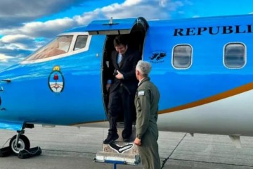 Otro viaje y van...: Milei viaja a Hungr&iacute;a para una cumbre ultraconservadora