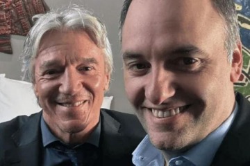 El esc&aacute;ndalo sigue salpicando al Gobieno: el vuelo privado de Adorni a Punta del Este lo pag&oacute; la productora de su amigo