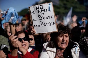 Argentina retrocede en el ranking mundial de felicidad: la preocupaci&oacute;n por el bienestar de los j&oacute;venes