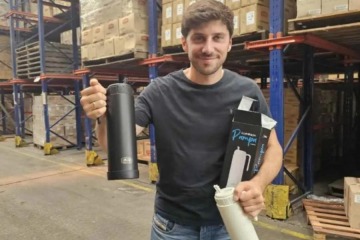 El papel&oacute;n digital de Lumilagro por defender a Milei que no calent&oacute; el mate pero s&iacute; a la gente y provoc&oacute; repudio