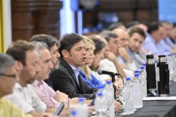 Axel Kicillof convoc&oacute; a los intendentes para elaborar una estrategia y hacer frente al plan econ&oacute;mico libertario