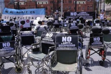 Foto de El Gobierno reestructur� Salud: eliminan �reas y absorben funciones de Discapacidad