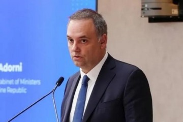 FOPEA sali&oacute; al cruce de Adorni por su pol&eacute;mica defensa en Casa Rosada: "Los funcionarios tienen la obligaci&oacute;n de rendir cuentas"