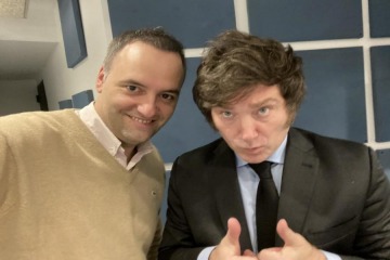 En plena pol&eacute;mica, Milei mantuvo un encuentro clave con Adorni en la Quinta de Olivos